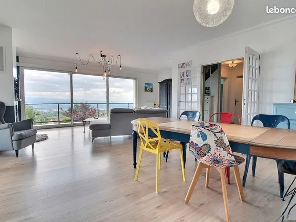 Maison 200m² avec vue exceptionnelle et terain de1200m²