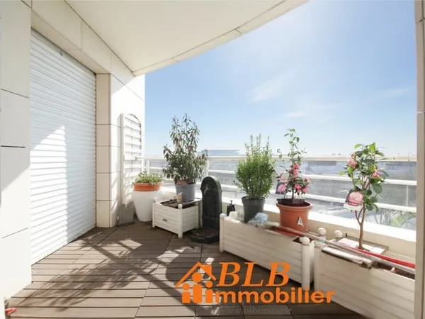78180 MONTIGNY-LE-BRETONNEUX Bel appartement de 105 m2 à VEN