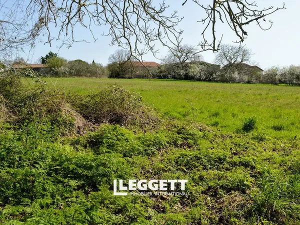 Terrain NaN pièce(s), AUNAC-SUR-CHARENTE