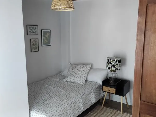 Chambre privée dans Colocation maison entière 6 chambres avec jardin