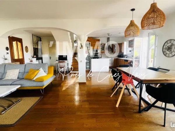 Maison 5 pièces 165 m²