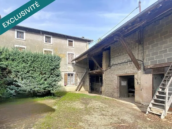 Ensemble immobilier constitué de 2 logements