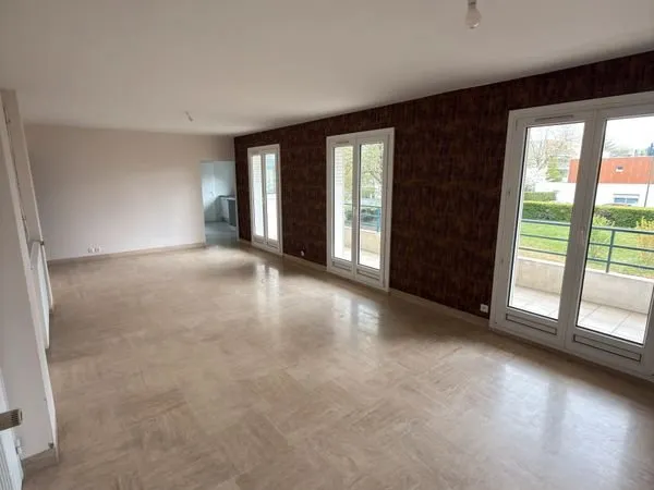 Appartement 5 pièces 113 m² - 4 chambres - Garage - Balcons - Tours Nord