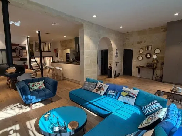 Loft avec parking au coeur des Chartrons
