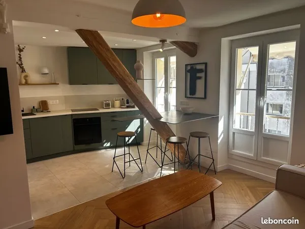 Appartement T2 carré d'or rue hoche à Cannes