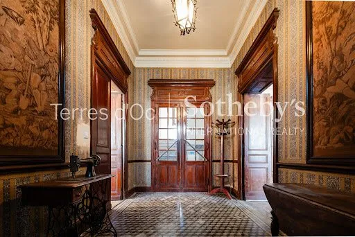 Maison 12 pièces 384 m²