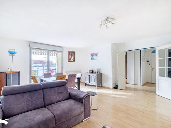 Appartement 5 pièces 9 m²