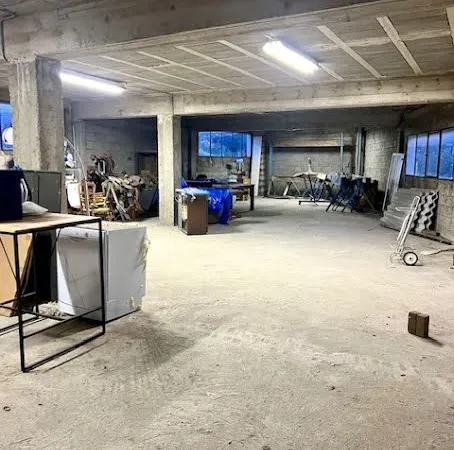 Local 240 m²