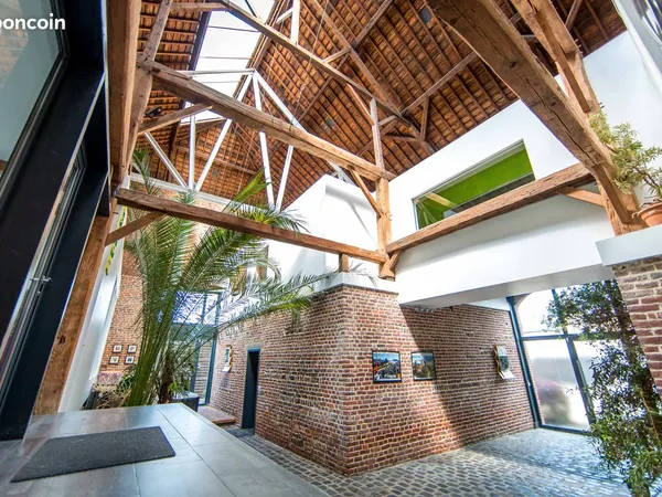 Magnifique grange aménagée (architecte) de 242m2 sur une parcelle de 3016m2