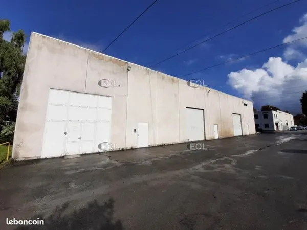 Local d'activité 360 m²