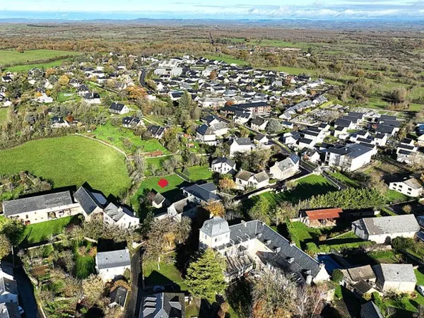 Rare terrain viabilisé de 855 m² vue nature, impasse calme, proche Rodez