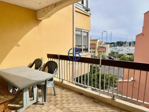T2 cabine vue bateaux et parking - Secteur Malfato