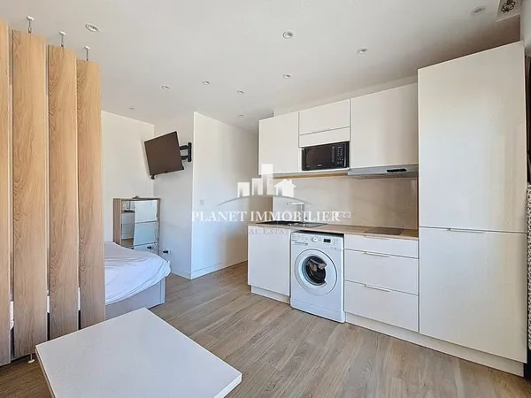 JUAN LES PINS STUDIO ENTIEREMENT RENOVE
