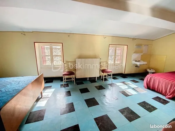 Maison de village 8 pièces 263 m²