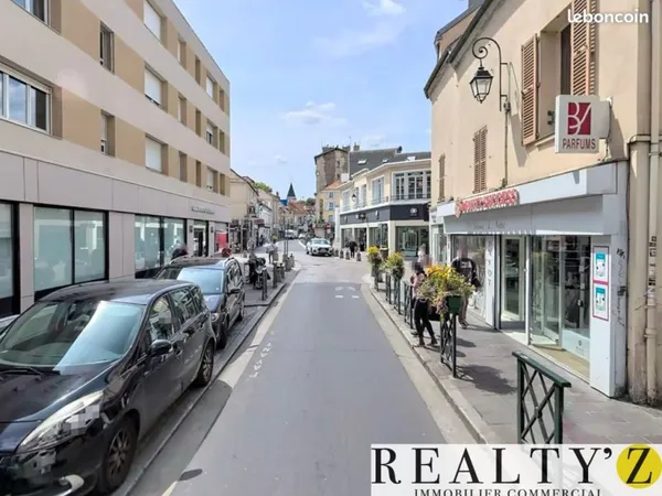 Local commercial 175 m²