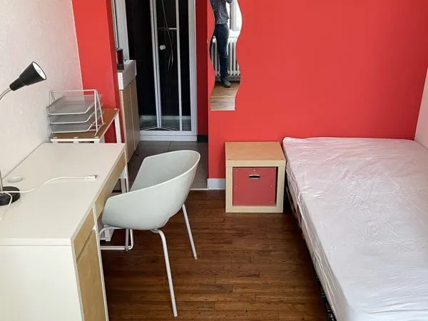 Chambre en colocation près de l'hôpital
