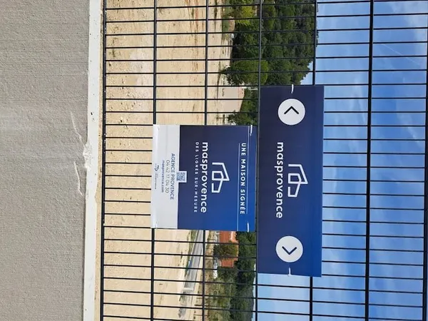 Terrain 408 m²