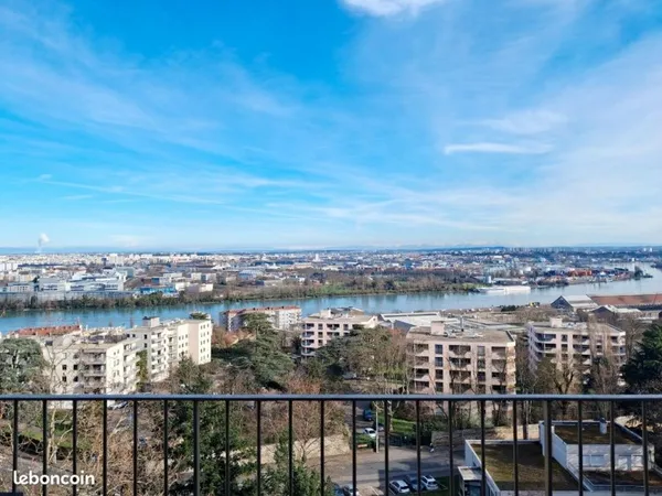 Appartement T4 lumineux de 94m2