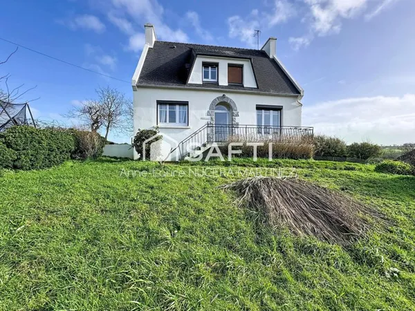 Maison rénovée, en campagne, vue dégagée, 4 chambres, sous-sol complet