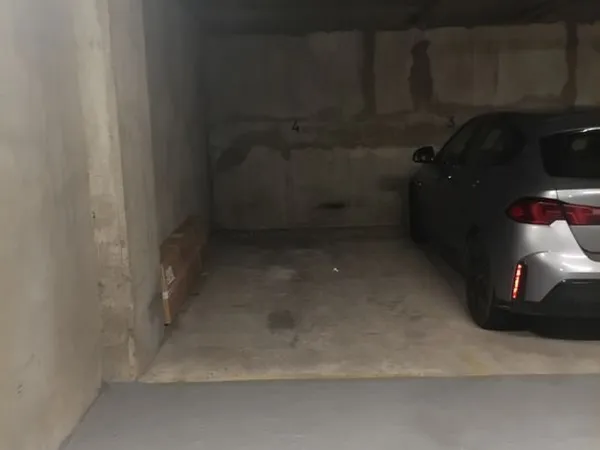 Parking à louer 75011