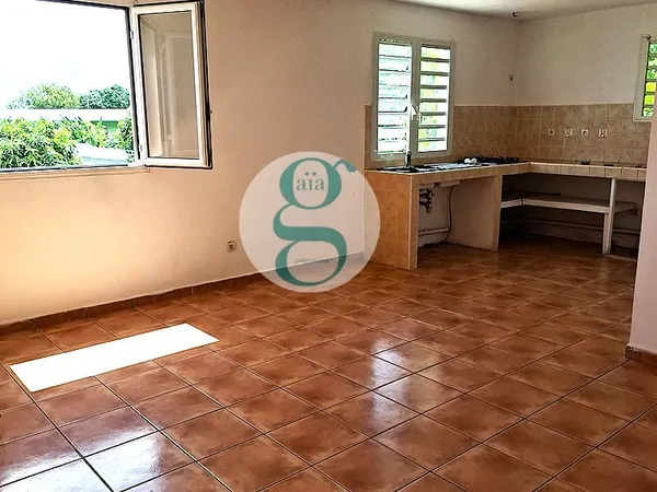 A VENDRE MAISON DE 71 M2 SUR 247 M2 DE TERRAIN - BRAS FUSIL