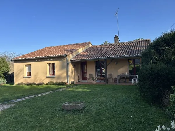 THENEZAY- Pavillon de plain-pied + dépendance de 150m2+ mais