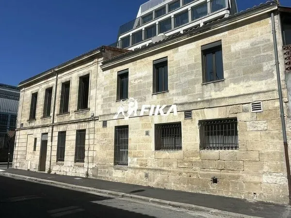 Bureaux 280 m²