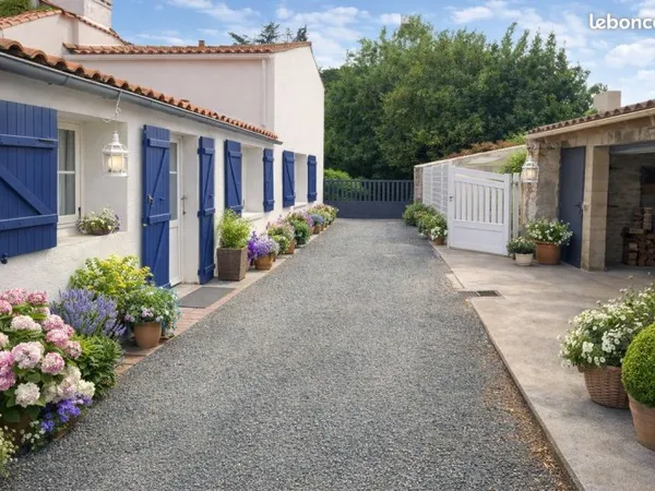 Maison atypique en pierre rénovée - Dépendance - Centre-bourg Andilly