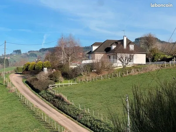Maison 6 pièces 143 m²