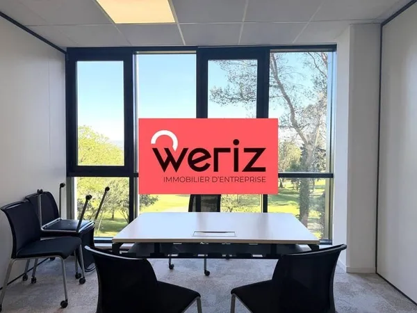 Bureaux 318 m²