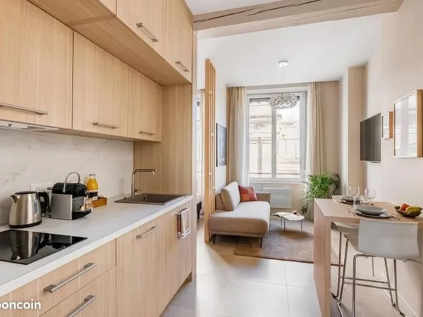 Exceptionnel - Studio meublé 28m2 - Hyper centre