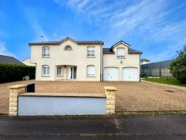 Maison 211 m²
