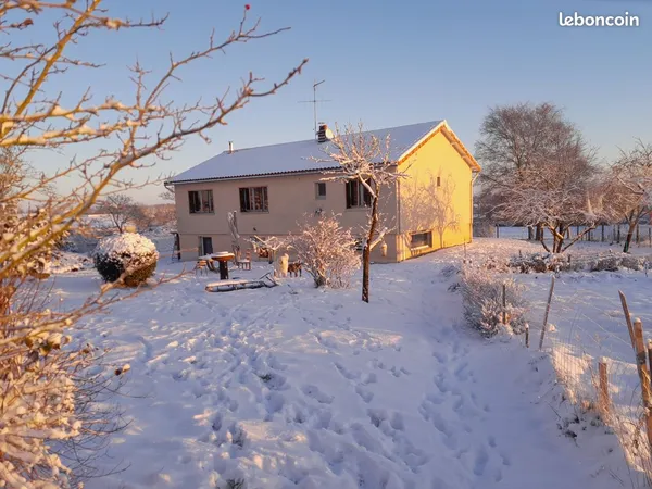 Vends maison 200 m² secteur Faye-l'Abbesse, 1 ha de terrain, très calme
