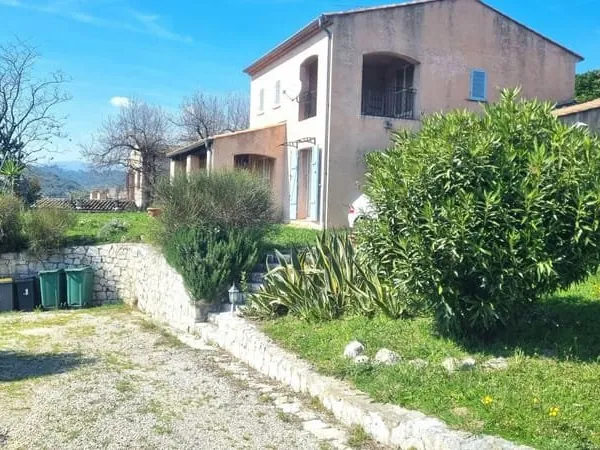 Villeneuve Loubet Village - Cagnes sur Mer - Proche Polygone Riviera - Belle Maison d'une superficie
