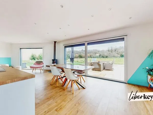 Maison contemporaine haut de gamme - DPE A - Ossature bois - Piscine - Grand terrain constructible