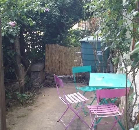 Studio meublé proche gare avec terrasse