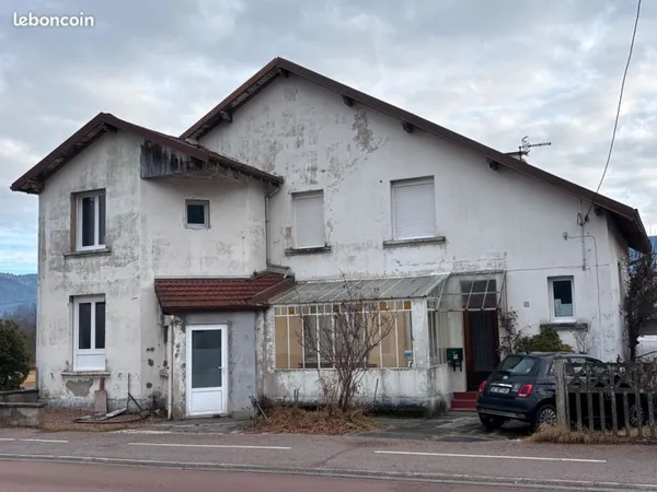 Maison mitoyenne avec jardin & garage