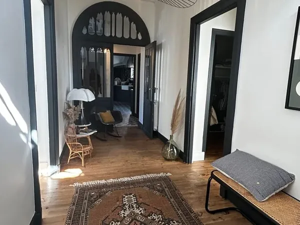 Maison 6 pièces 220 m²