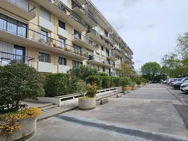 Deuil la Barre, limite Enghien-les-Bains, *Vente appartement lumineux T5 de 97 m² au 4ème étage (sur