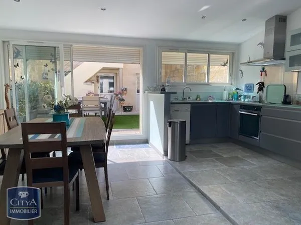 Maison 4 pièces 176 m²