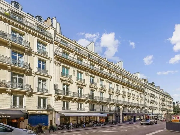 Bureaux 1168 m²