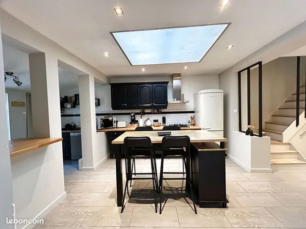 Maison 10 pièces 175 m²