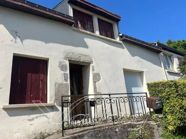 Quimperlé basse ville Maison 3CH + dépendances, calme, terrain constructible