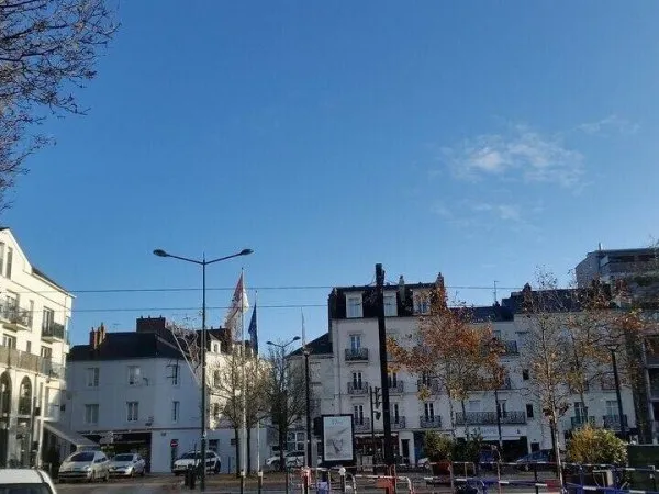 Local commercial 208 m²