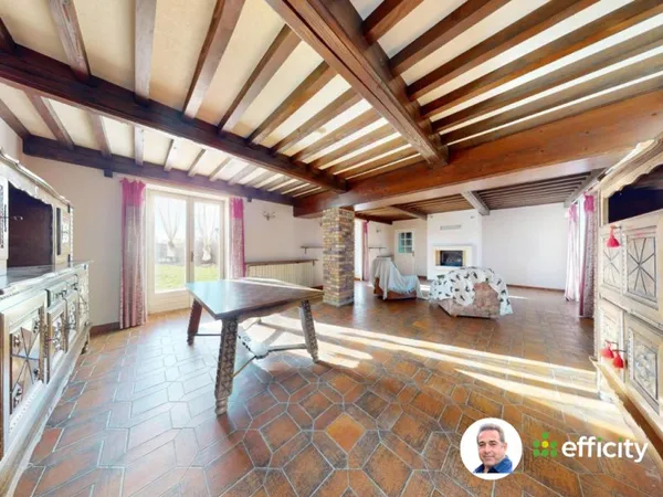Maison 5 pièces 222 m²