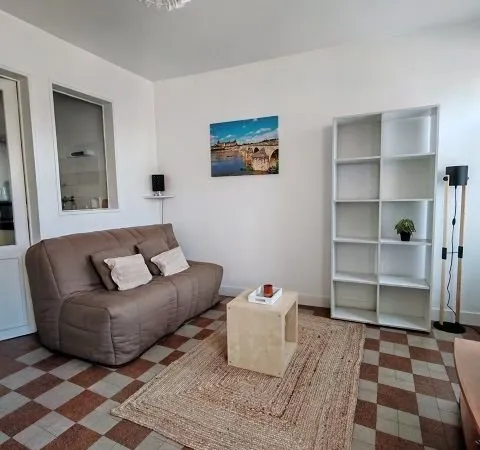 Studio, centre ville de Gien