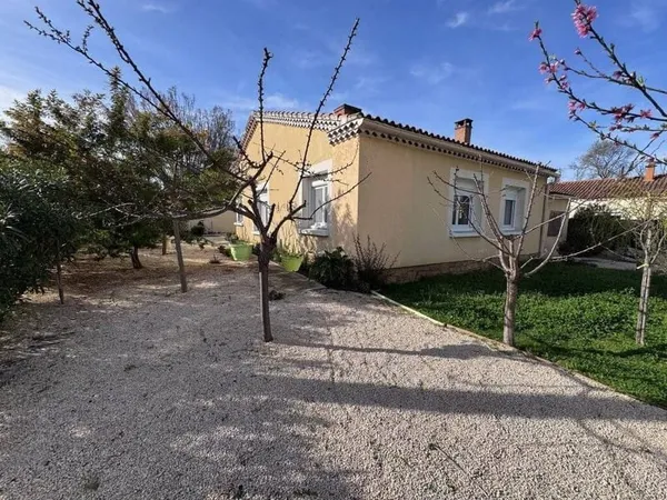 Maison de plain-pied 4 pièces 90 m²