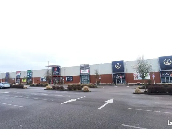 Local d'Activités 483 m² ARRAS