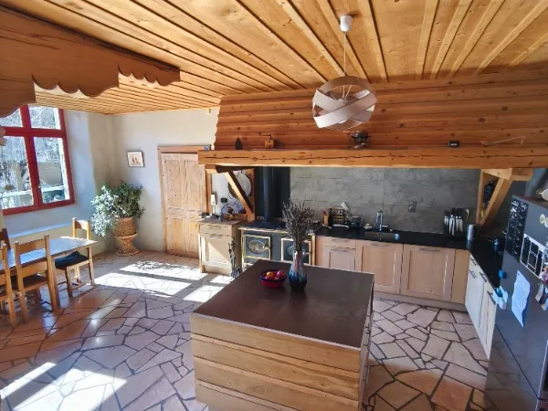 Maison 220 m² avec logement indépendant – Idéal résidence principale + revenus locatifs