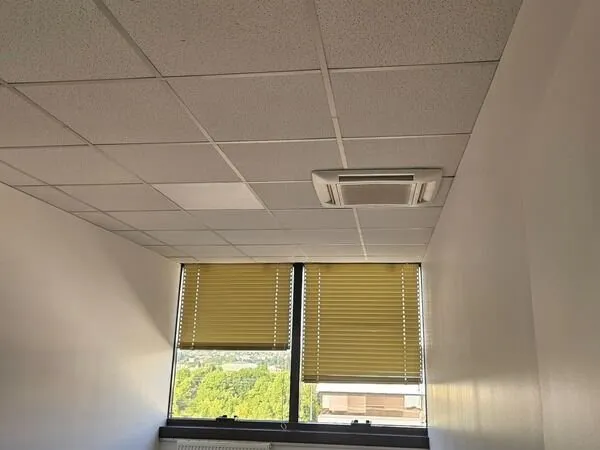 Bureau de 14 m2 à louer à Cergy Préfecture